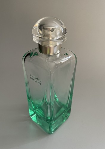 Hermès jardin sur - un,