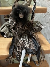 Harlekin Pierrot  Porzellan Figur sitzend, wunderschön!!!