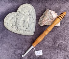 Häkelnadel 5,5 mm Handgemacht Exotisches Holz Natur gedrechselt