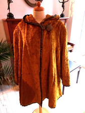 tolles Webpelzcape mit großer