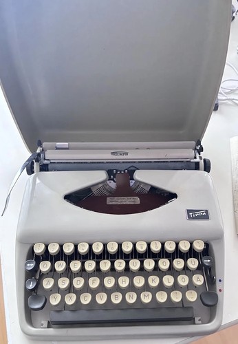 Vintage triumph tippa - vintage,
