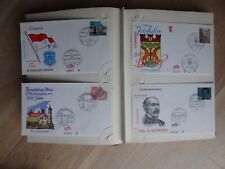 Album mit Ersttagsbriefen in Leinen gebunden Briefmarken