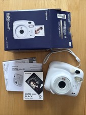 Fujifilm Instax Mini 11 ice white + Mini Film DP Sofortbildkameras & Instaxkam