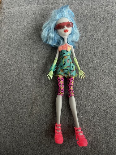 Monster high ghoulia yelps - high, "ghoulia