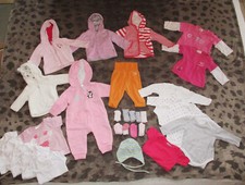 28 tlg. Mädchen Kleidungspaket Gr. 62 / 68 | Baby Bodys Pullover Socken Shirts