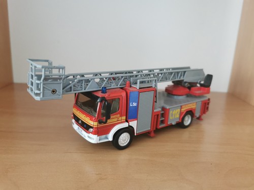 Siku mercedes atego - siku,