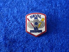 A62-27) US Pin 82nd Airborne Infantry Badges Abzeichen Crest DEVEL Brigade