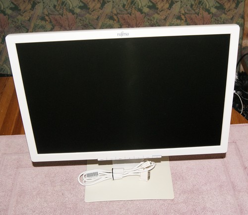 Fujitsu siemens lcd display - lcd,