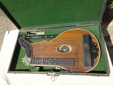 Alte Zither Meinel & Herold Klingenthal mit Noten