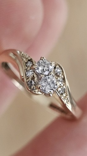 Natürlicher diamant kreuzring - natürlicher, diamant-kreuzring
