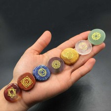 7x Chakra Steine Reiki Heilung Yoga Energie Heilstein Edelstein mit Symbolen Set