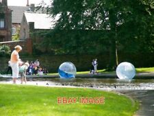 FOTO ZORBING BÄLLE IM LAKE