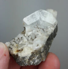 Goshenit auf Feldspat - Mt