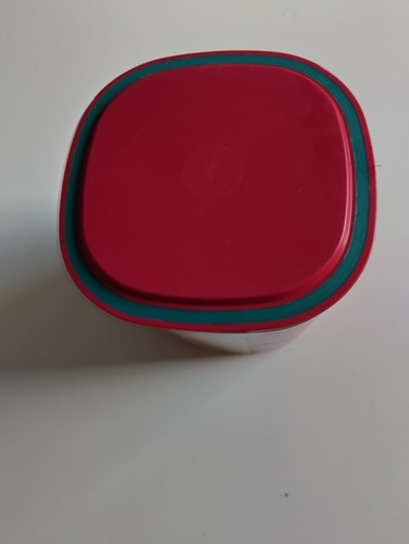 Tupperware skyline manhattan - skyline,