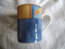 Tasse / Becher, Porzellan, "Yellow Leaves", Flirt by R & B, weiß + blau, belbe B