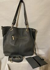 Damen Ledertasche Nagelneu Qualität mit Geldbeutel und Umhang, Echtheitsgarantie