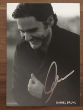 Handsignierte AK Autogrammkarte *DANIEL BRÜHL* Deutscher Schauspieler Regisseur