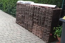 Betondachziegeln, knapp 40 Quadratmeter, Ortgangziegel dabei 4m rechts 4mLinks