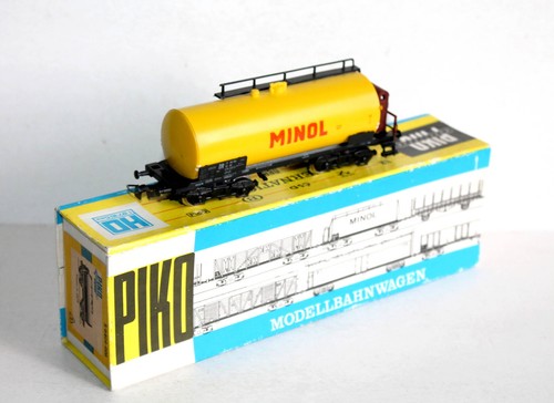 Piko 6424 026 - tank, car