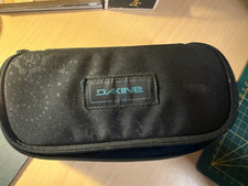DAKINE - Etui, Stiftesammler, Federmappe