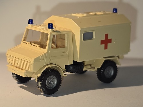 Roco unimog mercedes - unimog,