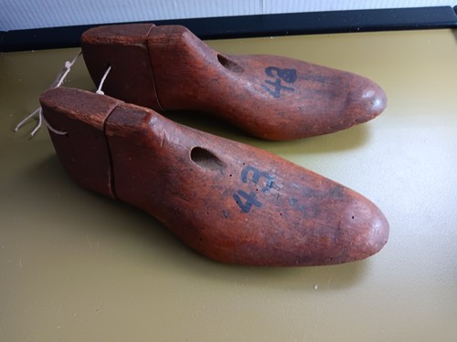 Paar sehr alte schuhleisten - 1,