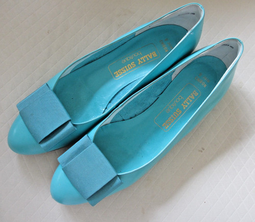 Bally suisse boutique 2010 - bally, u
