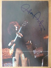 Carlos Santana (MEX), sign. Poster auf Briefkarton geklebt (Musik) geknickt