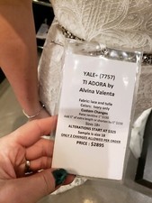 alvina Valenta ti adora