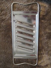 Gurkenreibe - hobel flach + 6er Reihe + Doppelgriff + silber  ++C ++