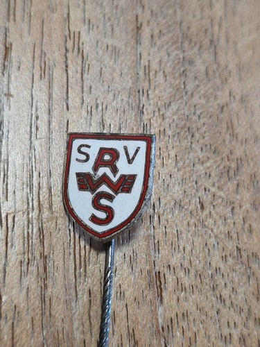 Alte anstecknadel fußball sv - ,