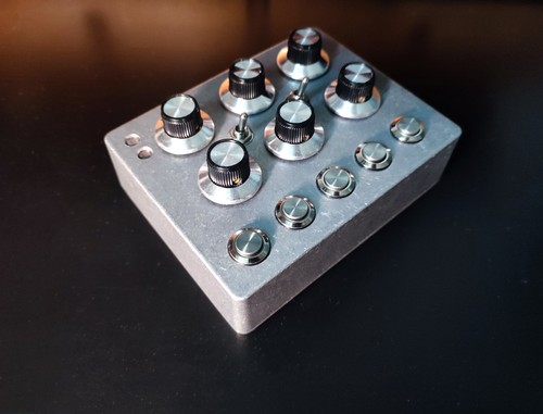 Analog light synthesizer - light,