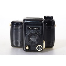 VEB Perfekta Boxkamera aus