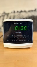 Grundig SonoClock 185 – Vintage Radiowecker mit LED-Display & UKW/MW Radio