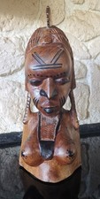 Afrikanische Holzfigur Aus Massivholz Geschnitzt