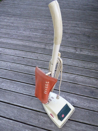 Alter kult staubsauger hoover - kult,