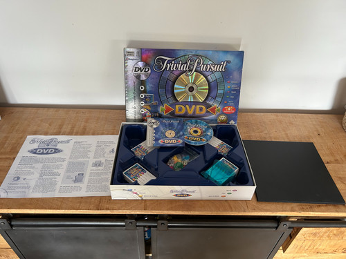 Trivial pursuit dvd version - trivial,