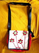 1 Tasche "ichichich" Berlin Kunststoff LKW-Plane Recycling Stickerei Blumen