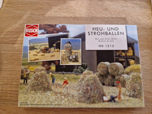 Busch heu und - heu-, strohballen