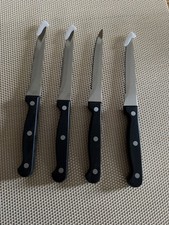 4 Steakmesser mit schwarzem