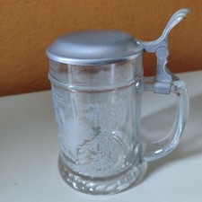 Schöner Glasbierkrug mit Zinndeckel und Glasschliff