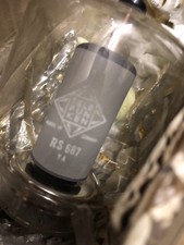 Telefunken Röhre RS687/