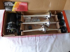 6-Klang Fanfare chromfarben mit Kompressor + Einbaumaterial