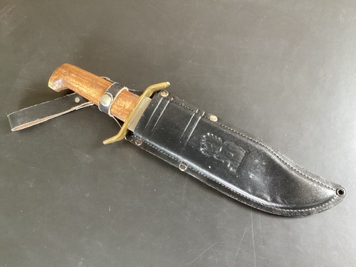 Jagdmesser massiv und schwer