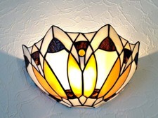 Wandleuchte im Tiffany Stil