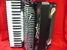 SONOLA 120 BASS AKKORDEON MIT