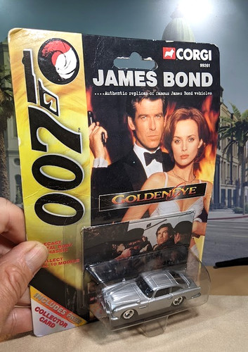 Corgi 99261 007 - 007, bond