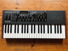 Mophox4 Synthesizer Dave Smith Instruments 