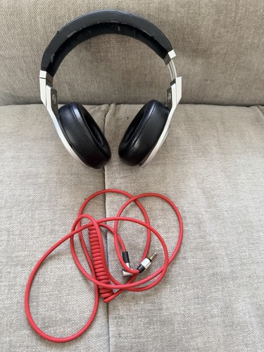 Beats dre - by, dr.
