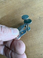 Abstandshalter Wanduhr